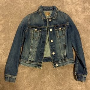 Medium wash Jean jacket